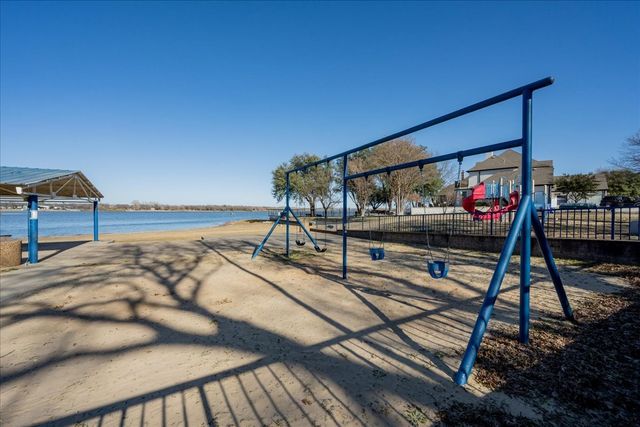 1409 Spinnaker Lane, Azle, TX 76020