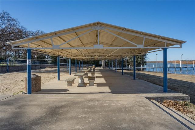 1409 Spinnaker Lane, Azle, TX 76020