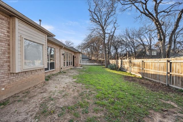 1409 Spinnaker Lane, Azle, TX 76020