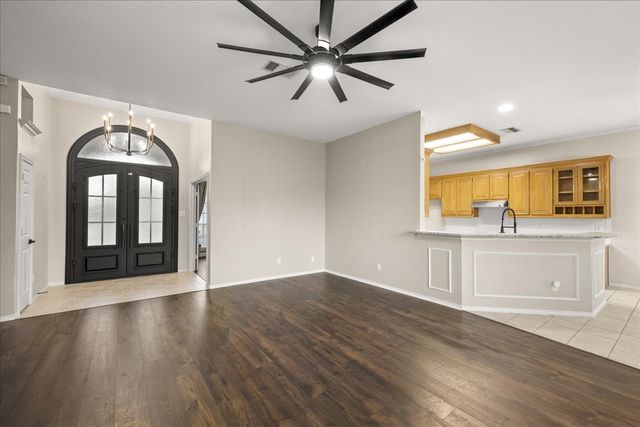 1409 Spinnaker Lane, Azle, TX 76020