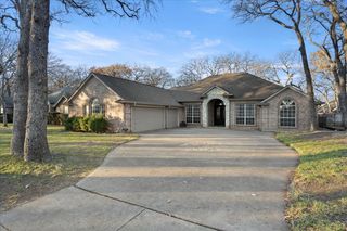 1409 Spinnaker Lane, Azle, TX 76020