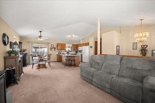 2818 S Newer Ct, Veradale, WA 99037