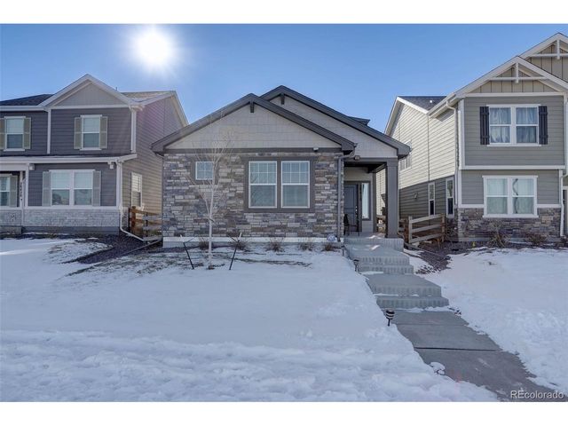 28418 E 8th Pl, Watkins, CO 80137