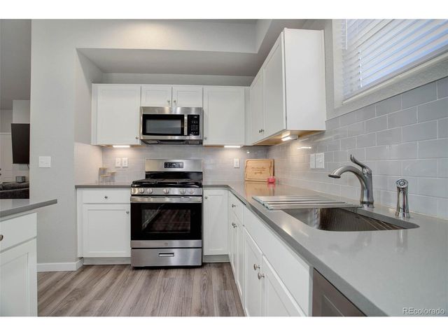 28418 E 8th Pl, Watkins, CO 80137