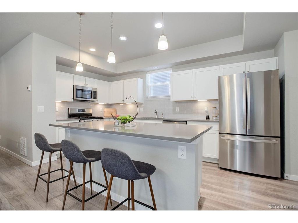 28418 E 8th Pl, Watkins, CO 80137