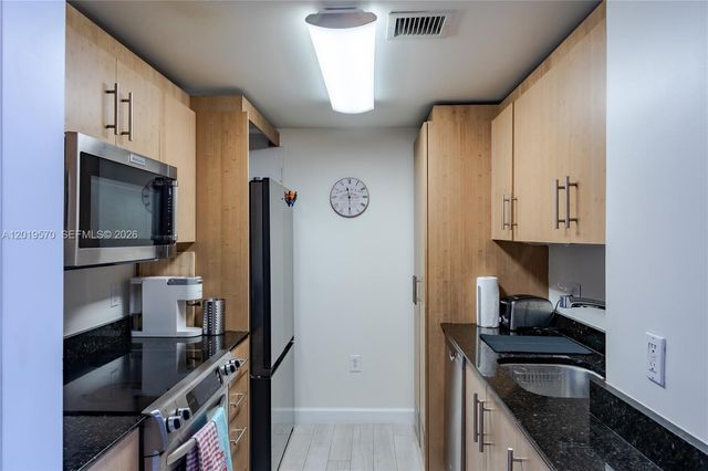 10275 Collins Ave 634, Bal Harbour, FL 33154