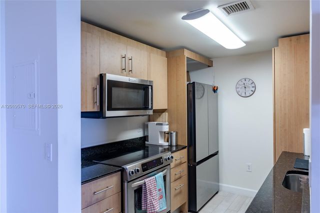 10275 Collins Ave 634, Bal Harbour, FL 33154