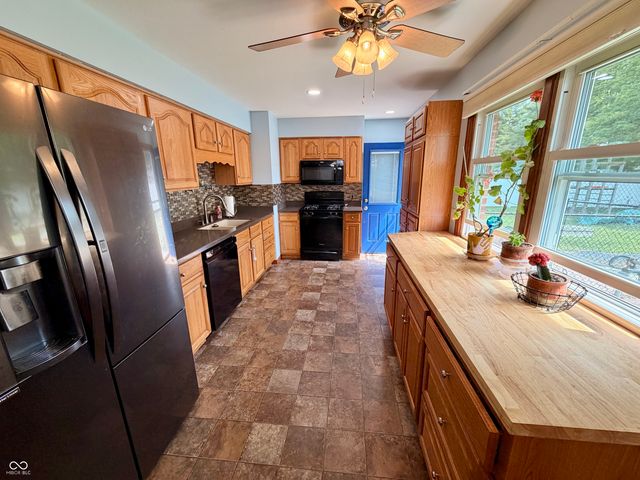1929 N Avon Avenue, Avon, IN 46123