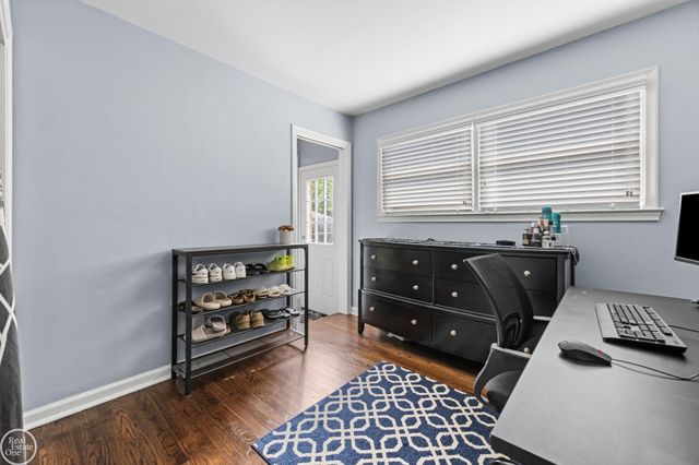 26730 Ursuline Street, Saint Clair Shores, MI 48081
