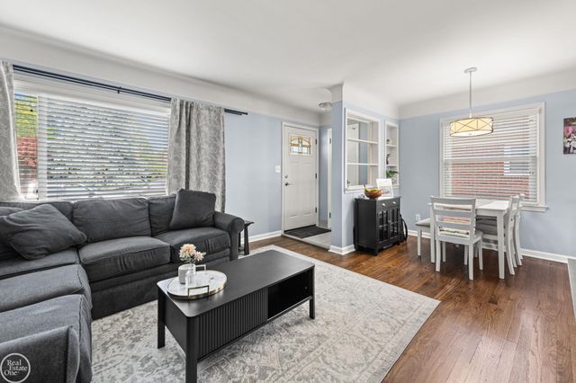 26730 Ursuline Street, Saint Clair Shores, MI 48081
