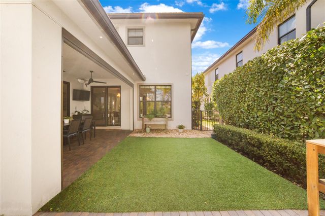 11315 Fairfield Street, Parkland, FL 33076