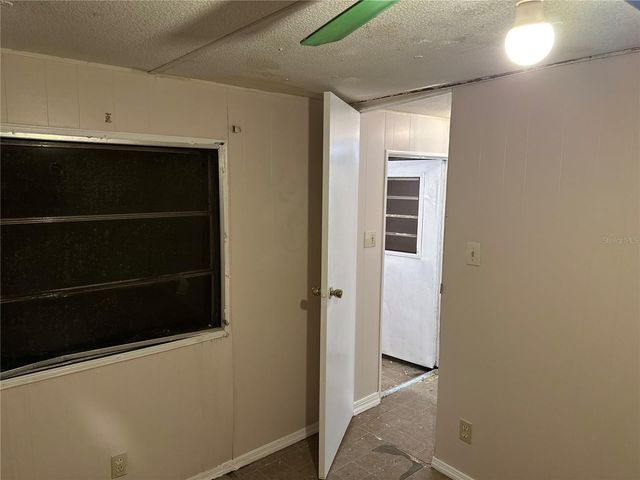 2030 NE 117TH AVENUE, Silver Springs, FL 34488