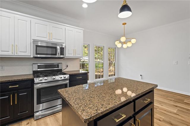 6224 Germantown Drive, Flowery Branch, GA 30542