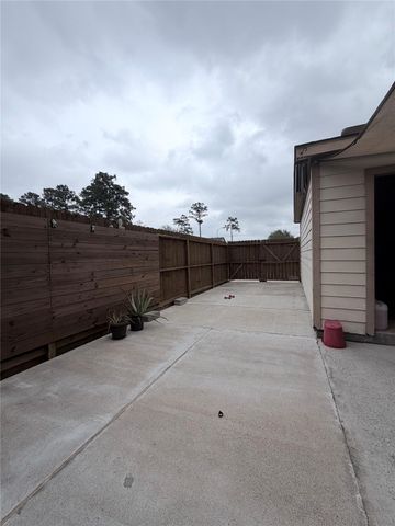 23614 Wildwood Green Way, Spring, TX 77373