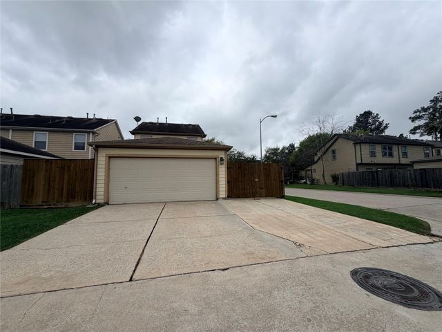 23614 Wildwood Green Way, Spring, TX 77373