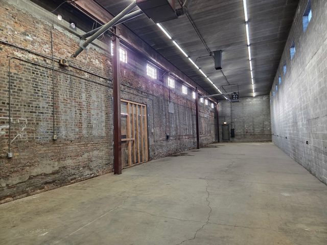 1432 N Kilpatrick Avenue, Chicago, IL 60651