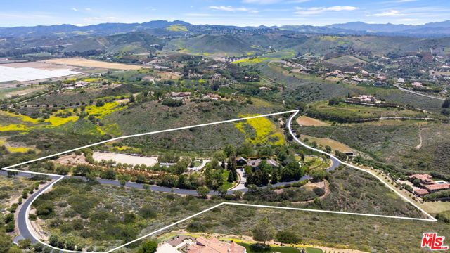 13418 Nightsky Drive, Camarillo, CA 93012