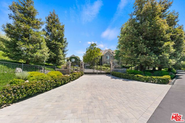 13418 Nightsky Drive, Camarillo, CA 93012