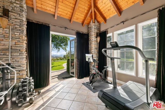 13418 Nightsky Drive, Camarillo, CA 93012