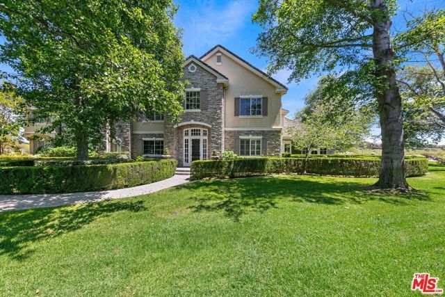 13418 Nightsky Drive, Camarillo, CA 93012