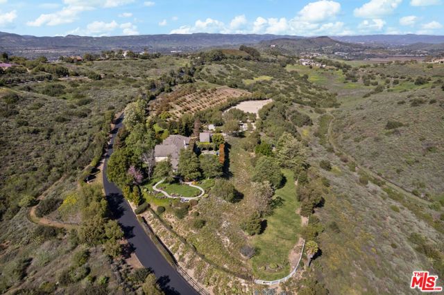 13418 Nightsky Drive, Camarillo, CA 93012