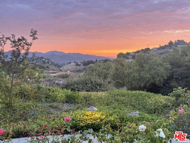 13418 Nightsky Drive, Camarillo, CA 93012