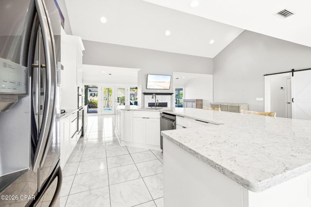 559 Wahoo Road, Panama City Beach, FL 32408
