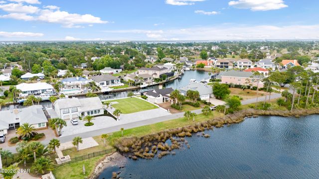 559 Wahoo Road, Panama City Beach, FL 32408