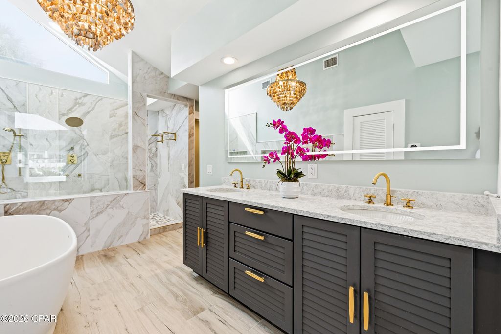 Image 21 of property listing at 559 Wahoo Road, Panama City Beach, FL 32408
