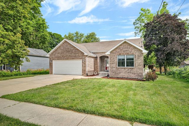 307 W Main Street, Gardner, IL 60424
