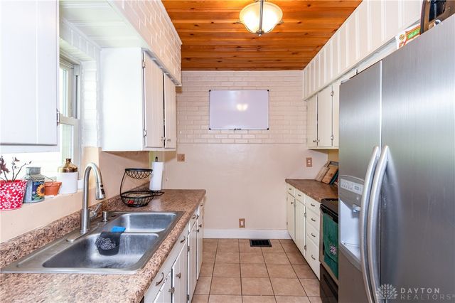 315 E Westbrook Road, Clayton, OH 45415