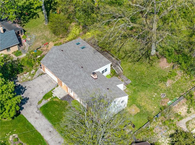 315 E Westbrook Road, Clayton, OH 45415