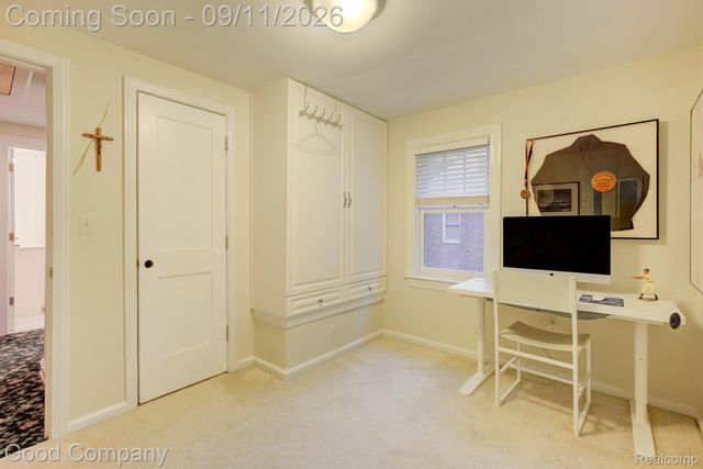 203 Aqua Court, Royal Oak, MI 48073