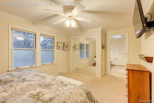 203 Aqua Court, Royal Oak, MI 48073