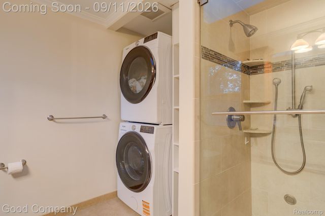 203 Aqua Court, Royal Oak, MI 48073