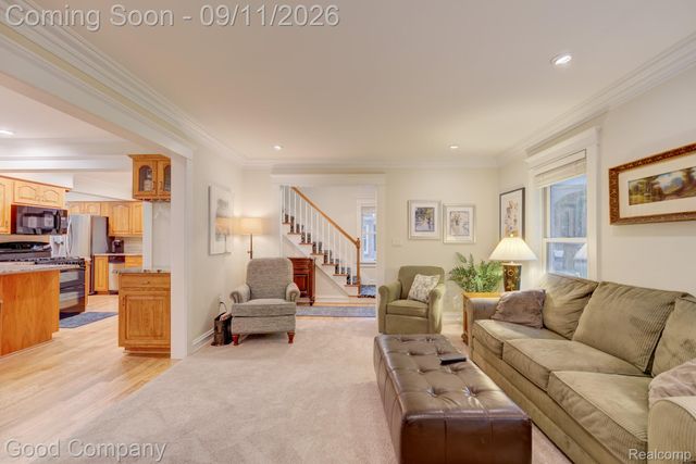 203 Aqua Court, Royal Oak, MI 48073