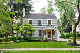 203 Aqua Court, Royal Oak, MI 48073
