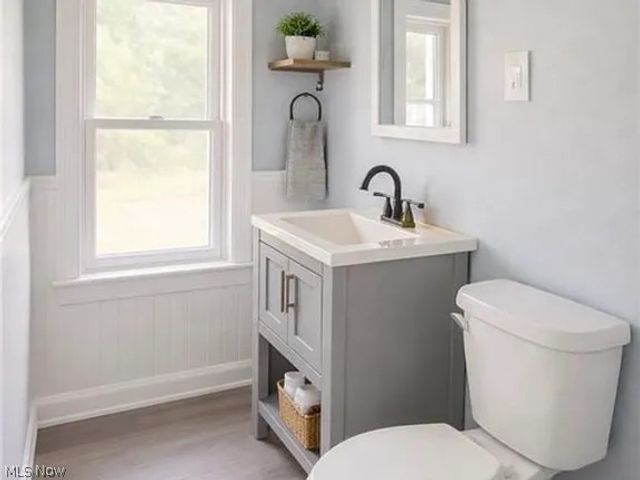 2166 W 93rd Street, Cleveland, OH 44102