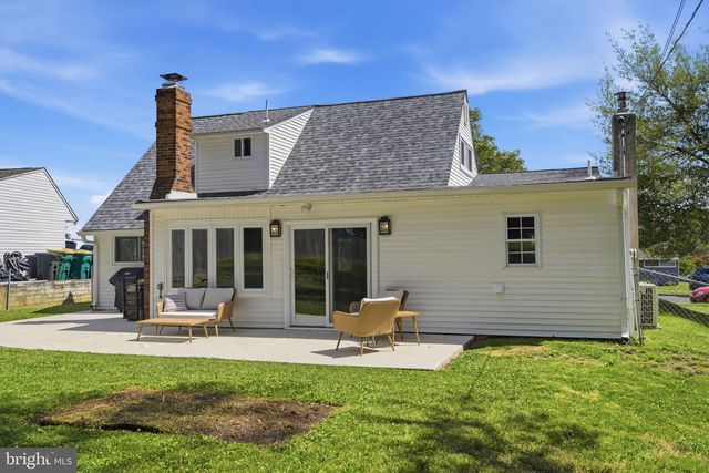 31 VERMILLION LN, Levittown, PA 19054