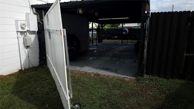 305 GARDENIA ROAD, Kissimmee, FL 34743