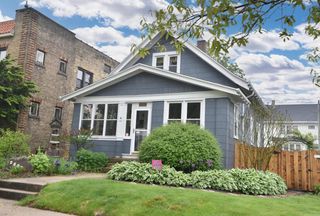 4751 S Lake DRIVE, Cudahy, WI 53110
