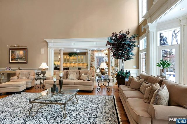 457 Devonshire Drive, Franklin Lakes, NJ 07417