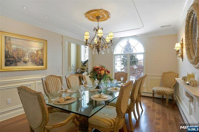 457 Devonshire Drive, Franklin Lakes, NJ 07417