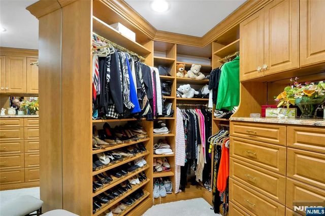 457 Devonshire Drive, Franklin Lakes, NJ 07417