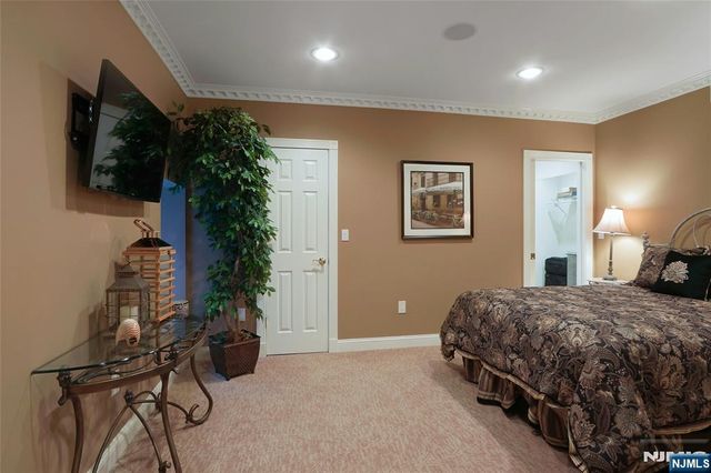 457 Devonshire Drive, Franklin Lakes, NJ 07417