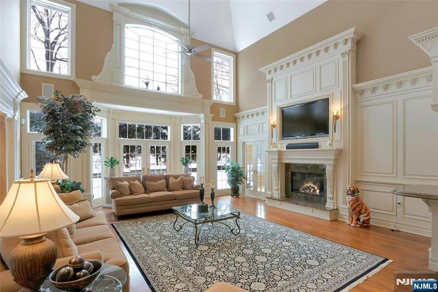 457 Devonshire Drive, Franklin Lakes, NJ 07417