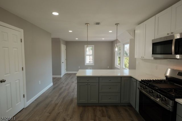 2815 N Wood Ave, Linden City, NJ 07036