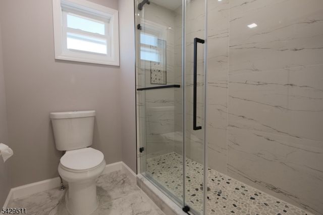 2815 N Wood Ave, Linden City, NJ 07036