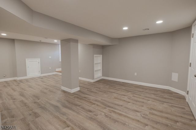 2815 N Wood Ave, Linden City, NJ 07036
