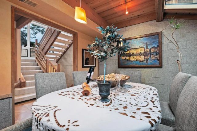 367 Pine Needles Dr, Del Mar, CA 92014
